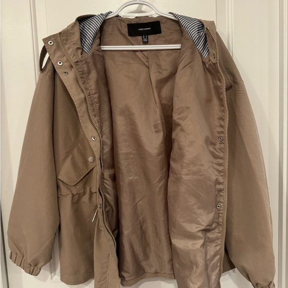 Extra large Vero Moda raincoat tan - Picture 5 of 10